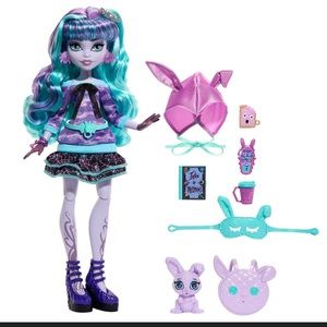 New MONSTER HIGH CREEPOVER PARTY TWYLA DOLL WITH DUSTIN
